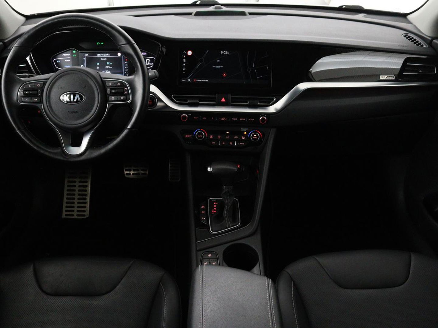 Kia Niro 1.6 GDi PHEV ExecutiveLine | Schuifdak | Stoelventilatie | Leder | JBL Sound | Carplay | Stuur & achterbankverwarming | Adaptive cruise | Navigatie | Full LED | Keyless