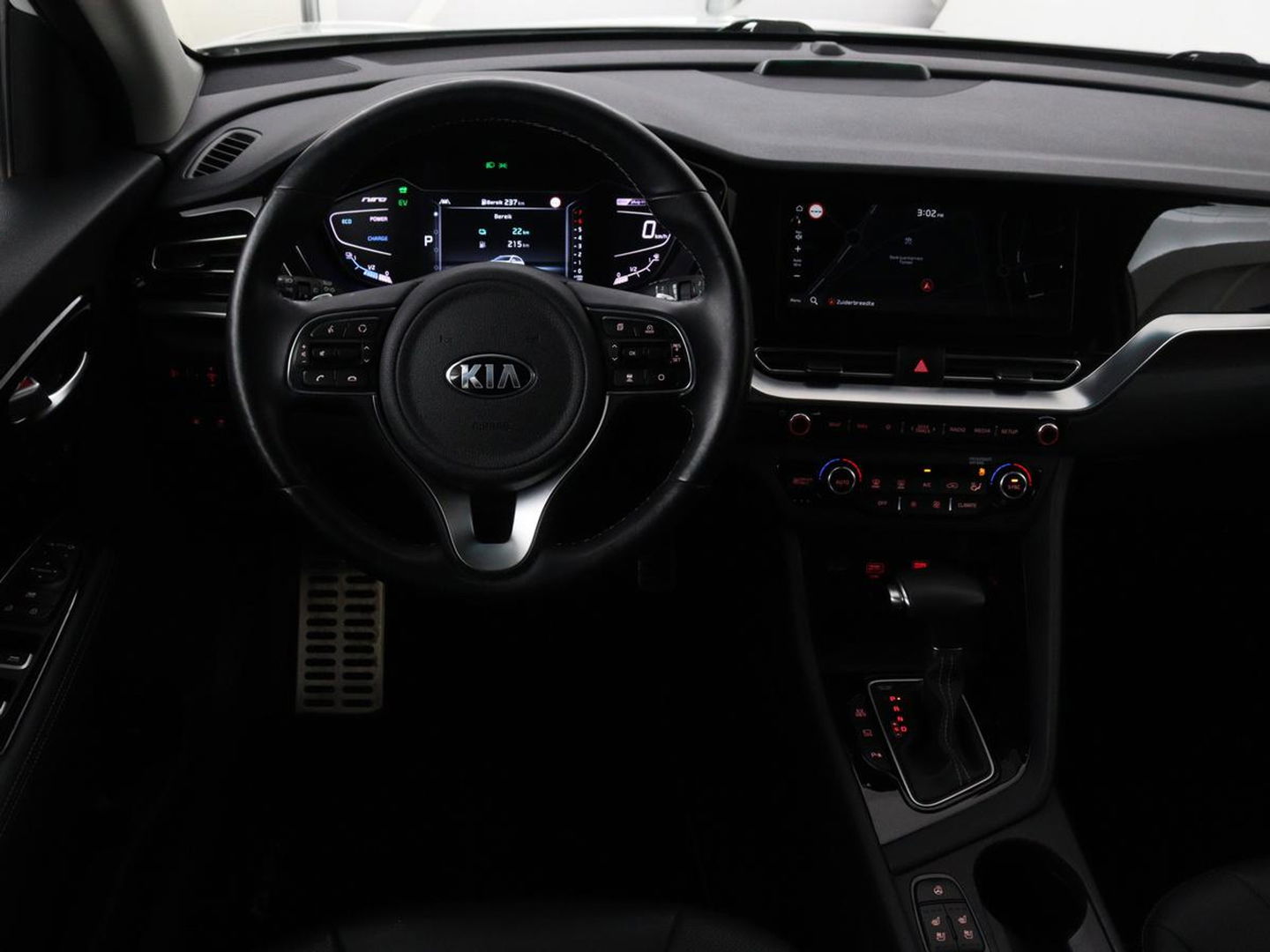 Kia Niro 1.6 GDi PHEV ExecutiveLine | Schuifdak | Stoelventilatie | Leder | JBL Sound | Carplay | Stuur & achterbankverwarming | Adaptive cruise | Navigatie | Full LED | Keyless