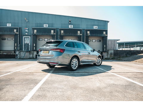 Škoda Octavia Combi FL 1.5 TSI 150PK MHEV Selection | MATRIX-LED | CAMERA | STOELVERW. | ADAPTIVE CRUISE | DIGI DASH