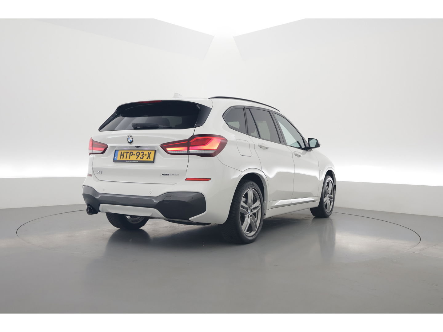 BMW X1 xDrive25e eDrive M Sport | Navi | Cruise | Camera | Stoelverw. | 18'' | LED