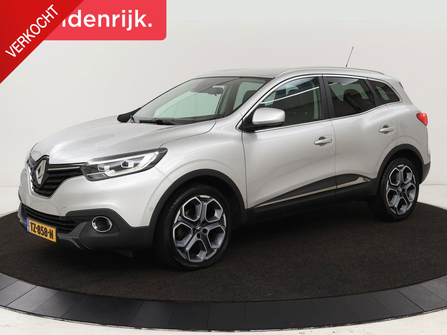 Renault Kadjar 1.2 TCe Bose | 1e eigenaar | Leder | Stoelverwarming | Camera | Cruise control | Trekhaak | Sfeerverlichting | Navigatie | LED