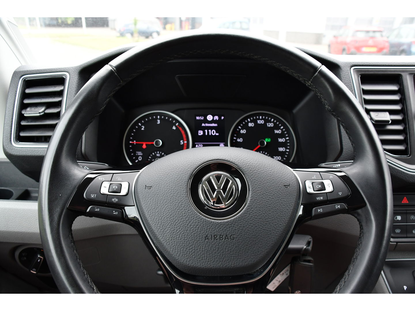 Volkswagen Crafter 35 2.0 TDI L3H2 75 Edition Adaptieve Cruise, Camera, Carplay, 177PK, Leder, LED,