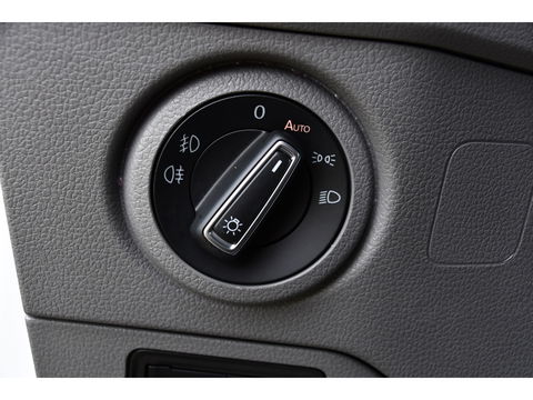 Volkswagen Crafter 35 2.0 TDI L3H2 75 Edition Adaptieve Cruise, Camera, Carplay, 177PK, Leder, LED,