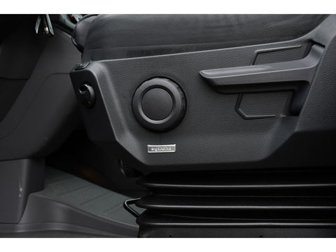Volkswagen Crafter 35 2.0 TDI L3H2 75 Edition Adaptieve Cruise, Camera, Carplay, 177PK, Leder, LED,