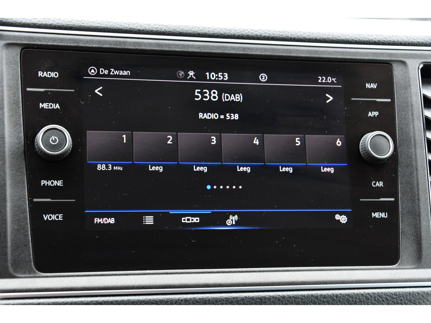 Volkswagen Crafter 35 2.0 TDI L3H2 75 Edition Adaptieve Cruise, Camera, Carplay, 177PK, Leder, LED,