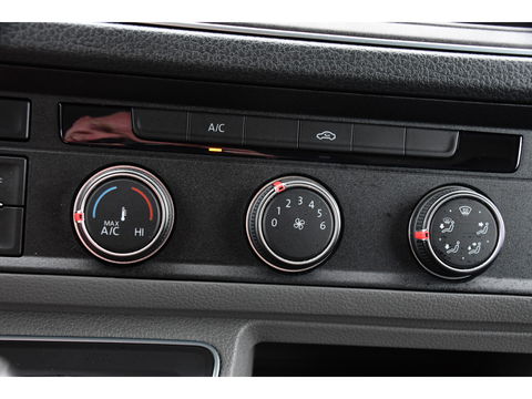 Volkswagen Crafter 35 2.0 TDI L3H2 75 Edition Adaptieve Cruise, Camera, Carplay, 177PK, Leder, LED,