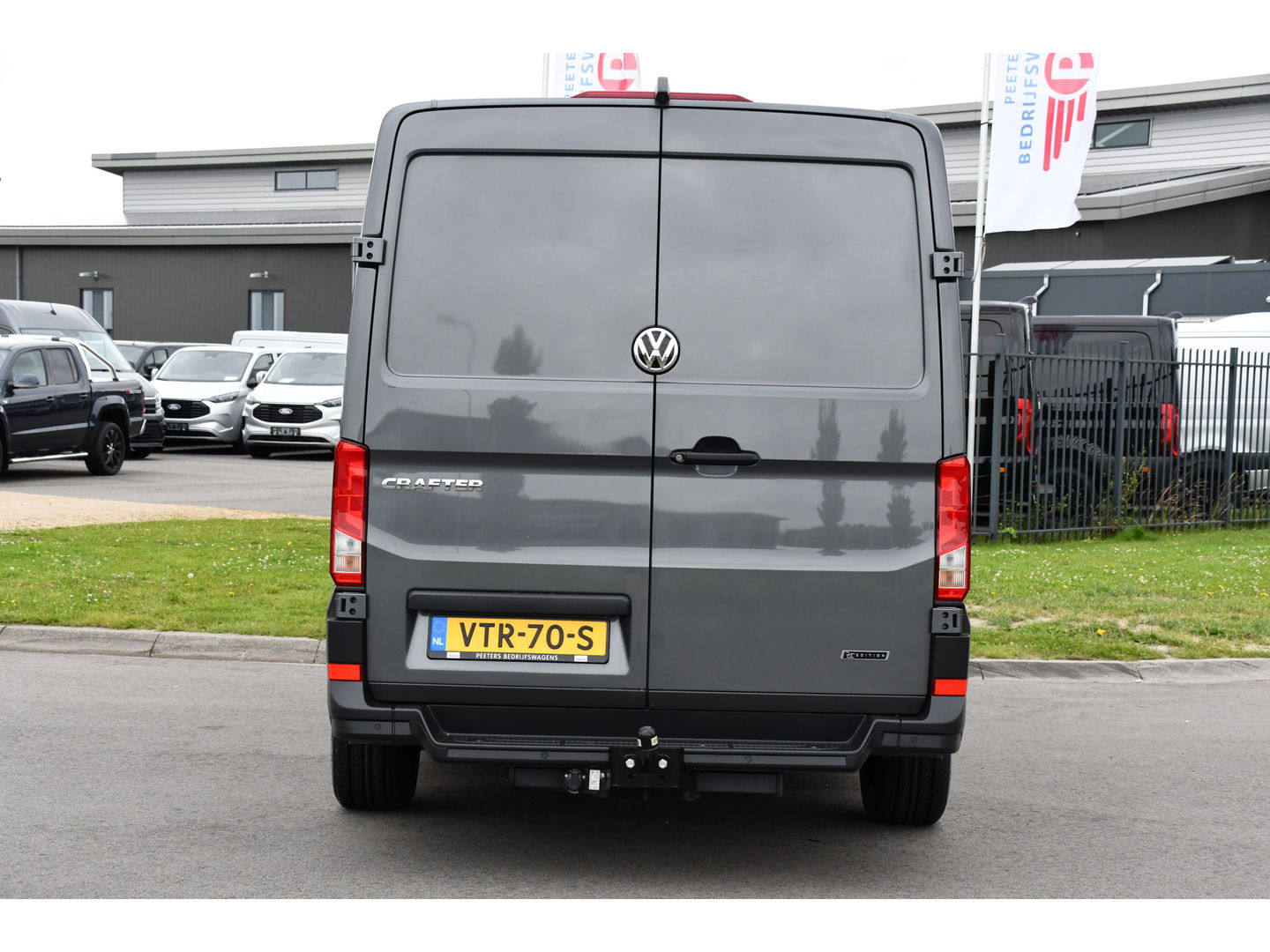Volkswagen Crafter 35 2.0 TDI L3H2 75 Edition Adaptieve Cruise, Camera, Carplay, 177PK, Leder, LED,