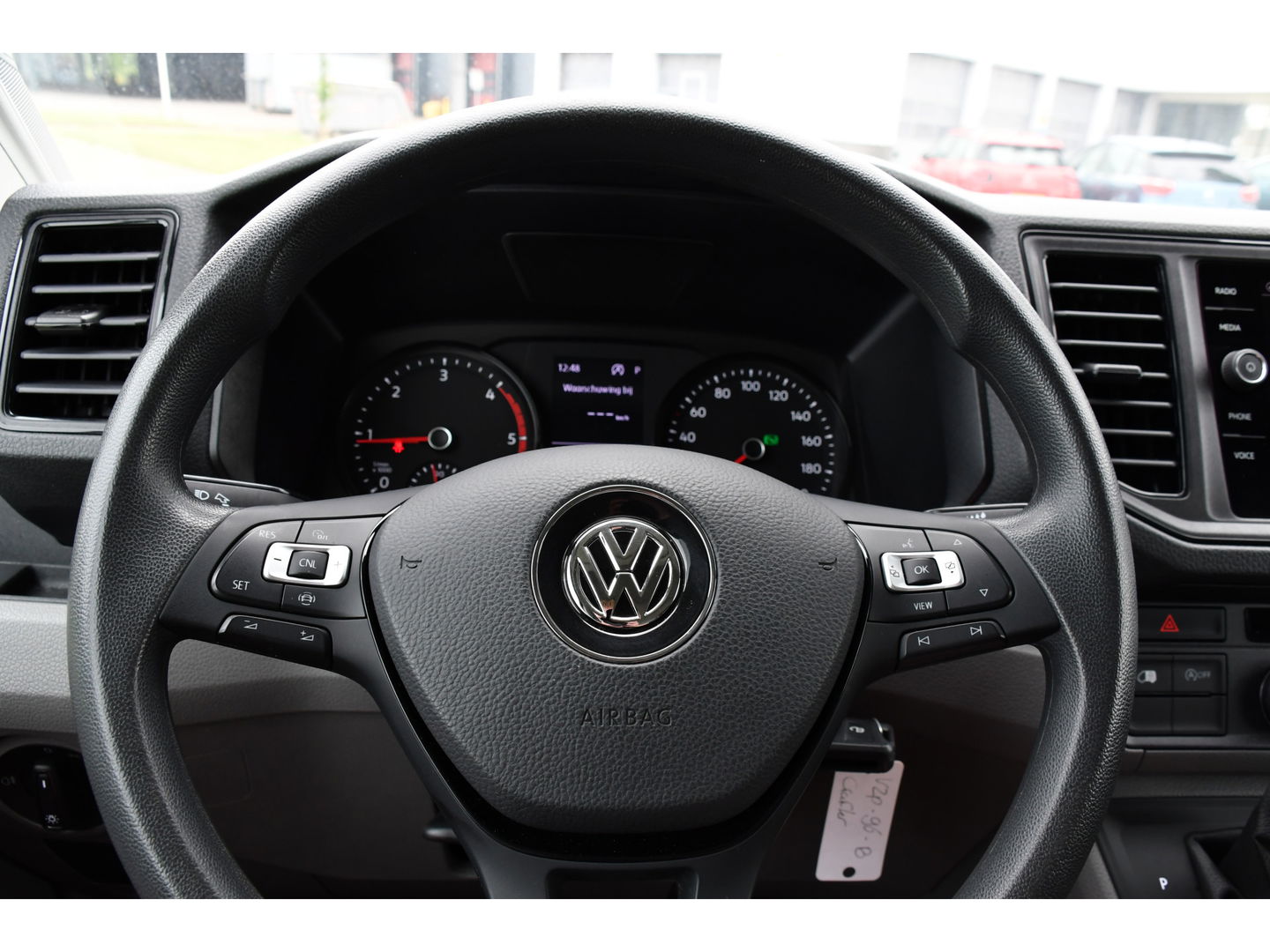 Volkswagen Crafter 35 2.0 TDI L3H2 Highline Camera, Cruise, Sensoren, Automaat, Carplay, Automaat, 177PK, LED, Stoelverwarming, Standkachel, UNIEK!