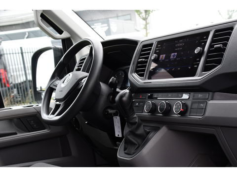 Volkswagen Crafter 35 2.0 TDI L3H2 Highline Camera, Cruise, Sensoren, Automaat, Carplay, Automaat, 177PK, LED, Stoelverwarming, Standkachel, UNIEK!