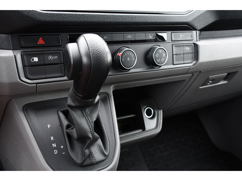 Volkswagen Crafter 35 2.0 TDI L3H2 Highline Camera, Cruise, Sensoren, Automaat, Carplay, Automaat, 177PK, LED, Stoelverwarming, Standkachel, UNIEK!