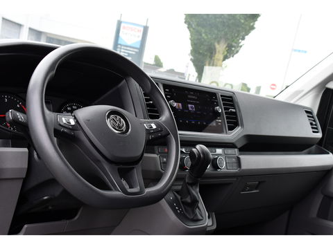 Volkswagen Crafter 35 2.0 TDI L3H2 Highline Camera, Cruise, Sensoren, Automaat, Carplay, Automaat, 177PK, LED, Stoelverwarming, Standkachel, UNIEK!