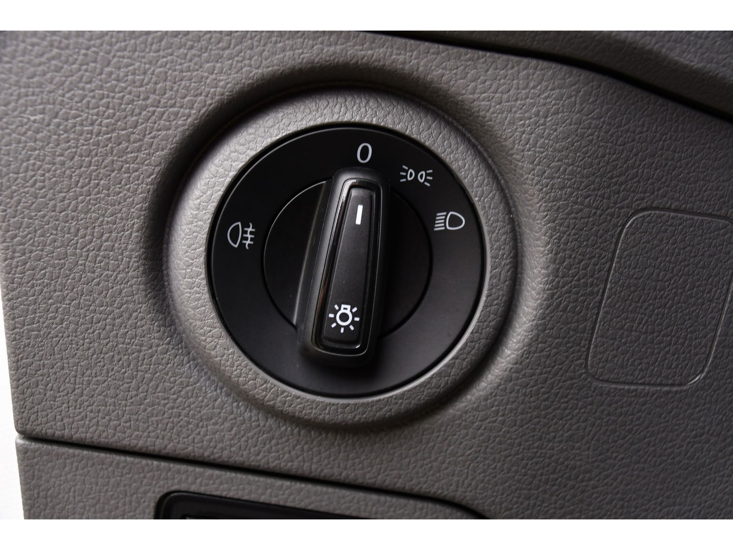 Volkswagen Crafter 35 2.0 TDI L3H2 Highline Camera, Cruise, Sensoren, Automaat, Carplay, Automaat, 177PK, LED, Stoelverwarming, Standkachel, UNIEK!