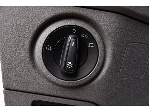 Volkswagen Crafter 35 2.0 TDI L3H2 Highline Camera, Cruise, Sensoren, Automaat, Carplay, Automaat, 177PK, LED, Stoelverwarming, Standkachel, UNIEK!