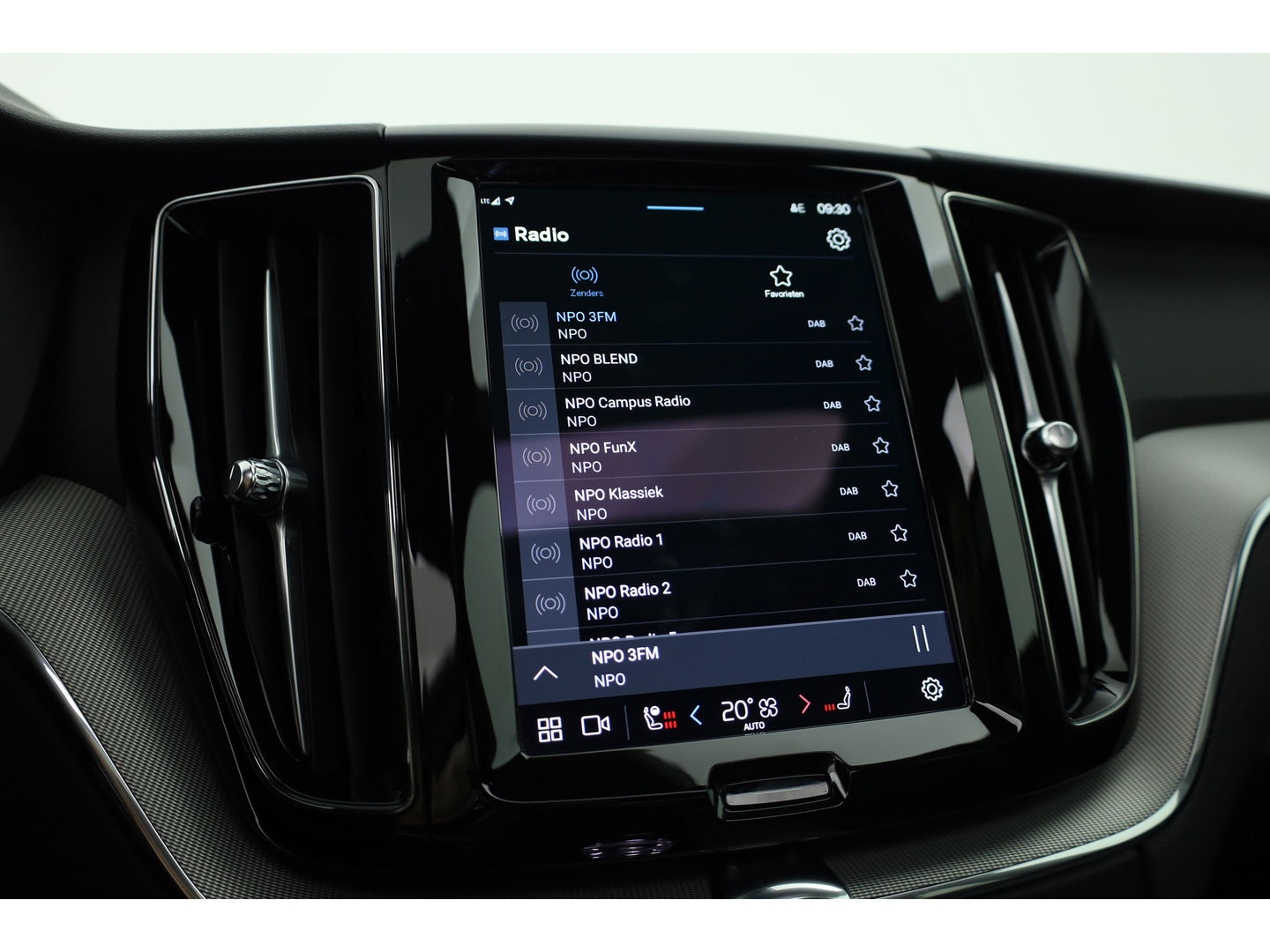 Volvo XC60 T8 Recharge Plus Black Edition | Pano | Memory seats | 360cam | Stoel- Stuurverw. | Apple Carplay