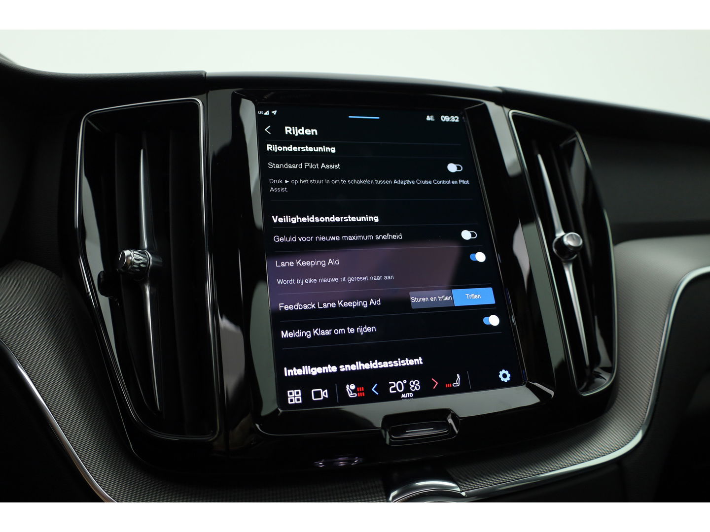 Volvo XC60 T8 Recharge Plus Black Edition | Pano | Memory seats | 360cam | Stoel- Stuurverw. | Apple Carplay