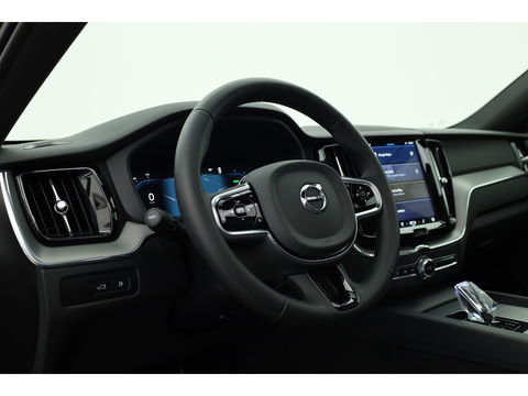 Volvo XC60 T8 Recharge Plus Black Edition | Pano | Memory seats | 360cam | Stoel- Stuurverw. | Apple Carplay