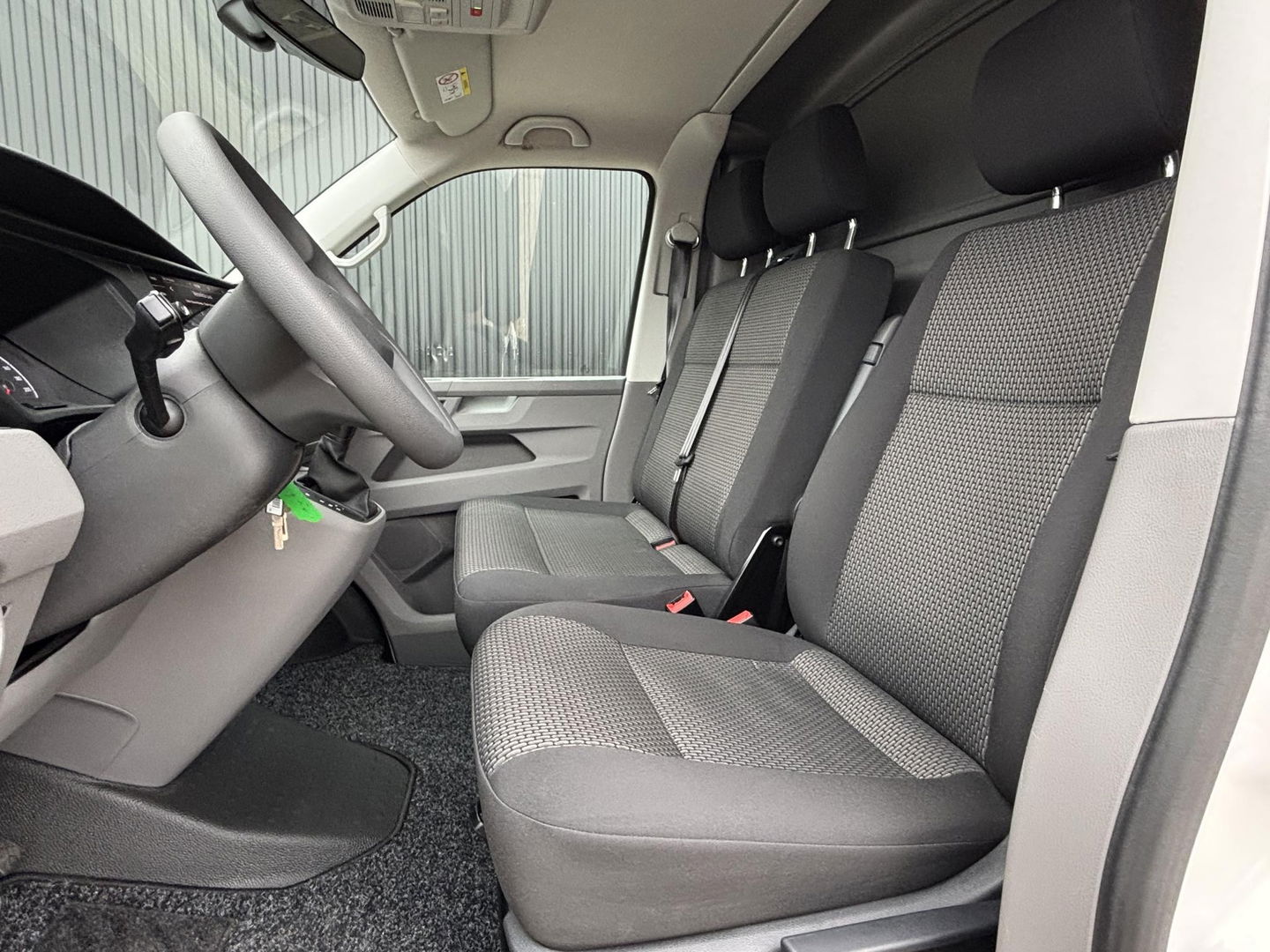 Volkswagen Transporter 2.0 TDI L2H1 | CARPLAY | AUT | 150PK |