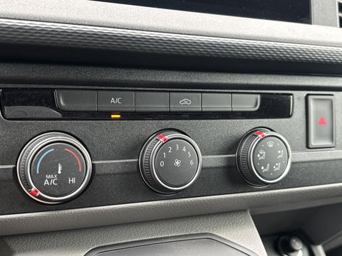 Volkswagen Transporter 2.0 TDI L2H1 | CARPLAY | AUT | 150PK |