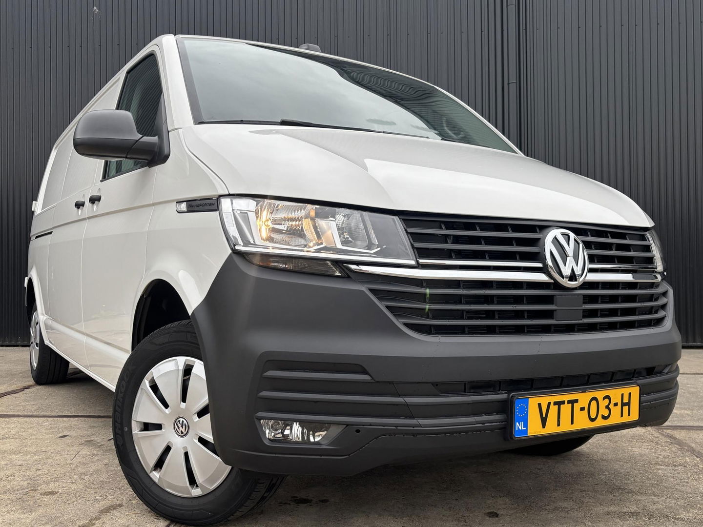 Volkswagen Transporter 2.0 TDI L2H1 | CARPLAY | AUT | 150PK |