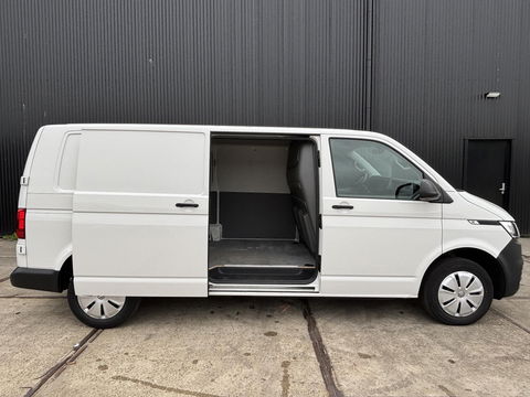 Volkswagen Transporter 2.0 TDI L2H1 | CARPLAY | AUT | 150PK |