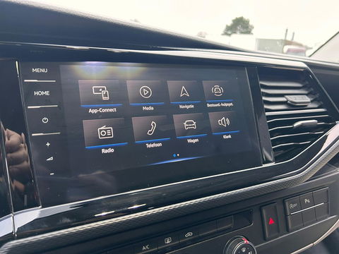 Volkswagen Transporter 2.0 TDI L2H1 28 Bulli DC | LED | AUT | Dig. Cockpit |  ADAPTIVE CRUISE | 19 INCH | BEKLEDE LAADRUIMTE | CARPLAY |