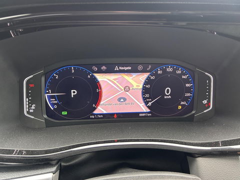 Volkswagen Transporter 2.0 TDI L2H1 28 Bulli DC | LED | AUT | Dig. Cockpit |  ADAPTIVE CRUISE | 19 INCH | BEKLEDE LAADRUIMTE | CARPLAY |