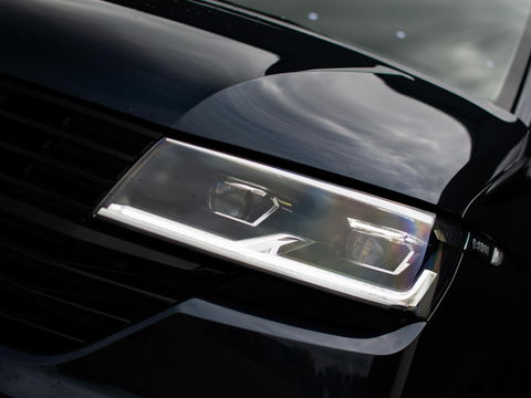 Volkswagen Transporter 2.0 TDI L2H1 28 Bulli DC | LED | AUT | Dig. Cockpit |  ADAPTIVE CRUISE | 19 INCH | BEKLEDE LAADRUIMTE | CARPLAY |