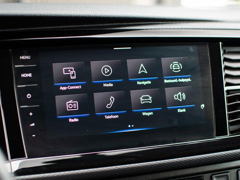 Volkswagen Transporter 2.0 TDI L2H1 28 Bulli DC | LED | AUT | Dig. Cockpit |  ADAPTIVE CRUISE | 19 INCH | BEKLEDE LAADRUIMTE | CARPLAY |