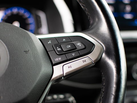 Volkswagen Transporter 2.0 TDI L2H1 28 Bulli DC | LED | AUT | Dig. Cockpit |  ADAPTIVE CRUISE | 19 INCH | BEKLEDE LAADRUIMTE | CARPLAY |