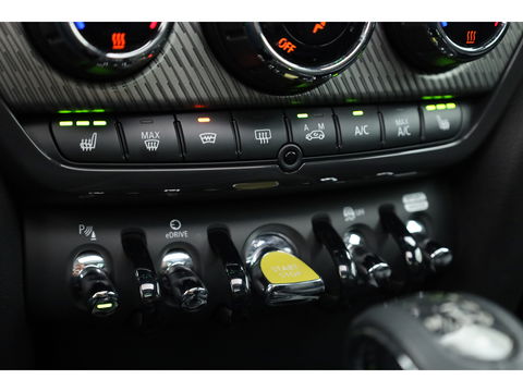 MINI Countryman Cooper SE ALL4 Yours | Pano | HUD | Adapt. Cruise | Memory seat | Camera | Apple CarPlay