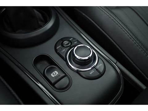 MINI Countryman Cooper SE ALL4 Yours | Pano | HUD | Adapt. Cruise | Memory seat | Camera | Apple CarPlay