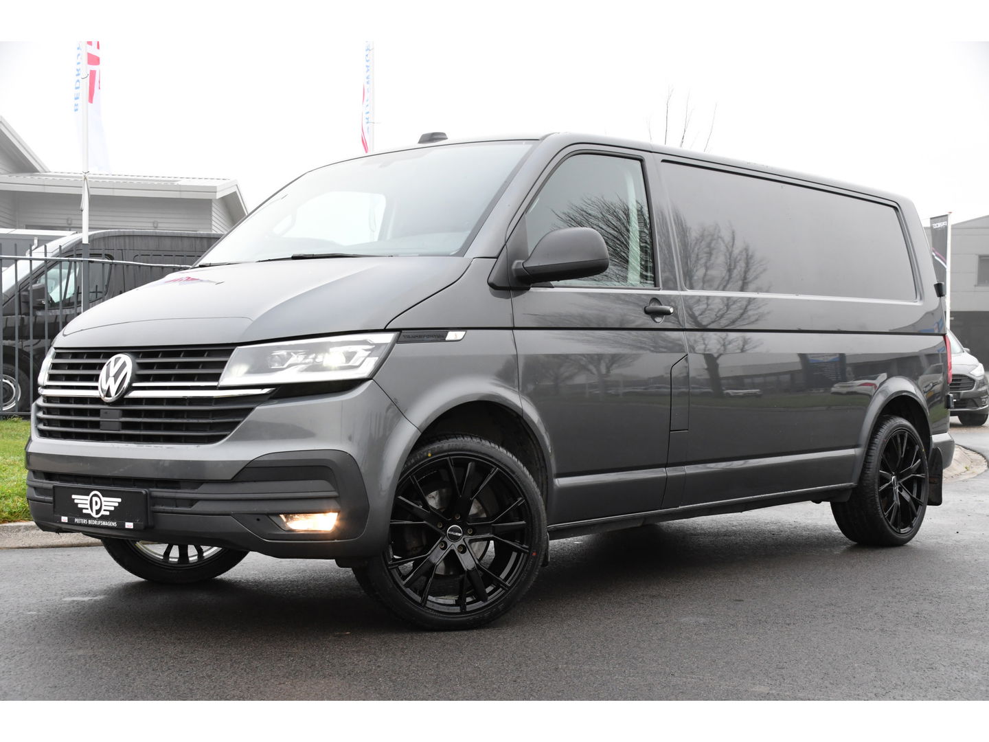 Volkswagen Transporter 2.0 TDI L2H1 30 Highline PB Edition Cruise, Camera, Carplay, LED, 199PK, Automaat, Sensoren, Multimedia, UNIEK!