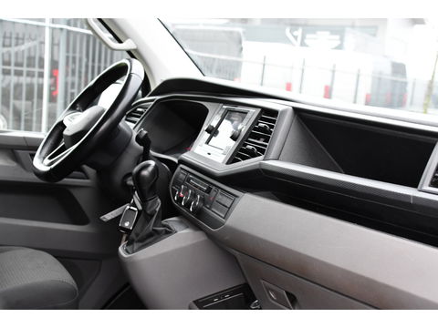 Volkswagen Transporter 2.0 TDI L2H1 30 Highline PB Edition Cruise, Camera, Carplay, LED, 199PK, Automaat, Sensoren, Multimedia, UNIEK!