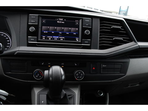 Volkswagen Transporter 2.0 TDI L2H1 30 Highline PB Edition Cruise, Camera, Carplay, LED, 199PK, Automaat, Sensoren, Multimedia, UNIEK!