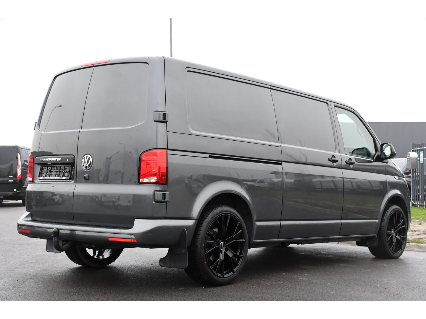 Volkswagen Transporter 2.0 TDI L2H1 30 Highline PB Edition Cruise, Camera, Carplay, LED, 199PK, Automaat, Sensoren, Multimedia, UNIEK!