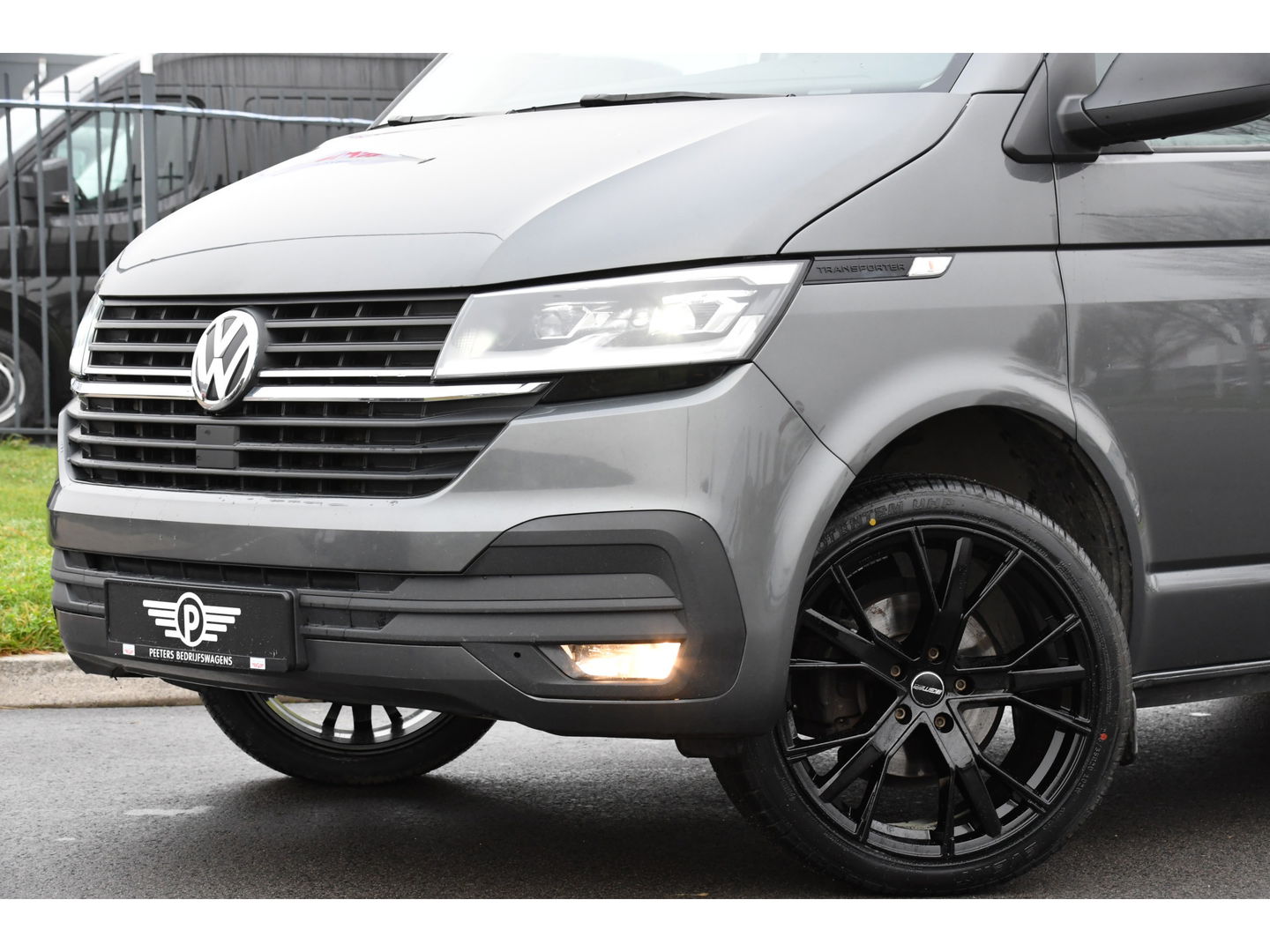 Volkswagen Transporter 2.0 TDI L2H1 30 Highline PB Edition Cruise, Camera, Carplay, LED, 199PK, Automaat, Sensoren, Multimedia, UNIEK!