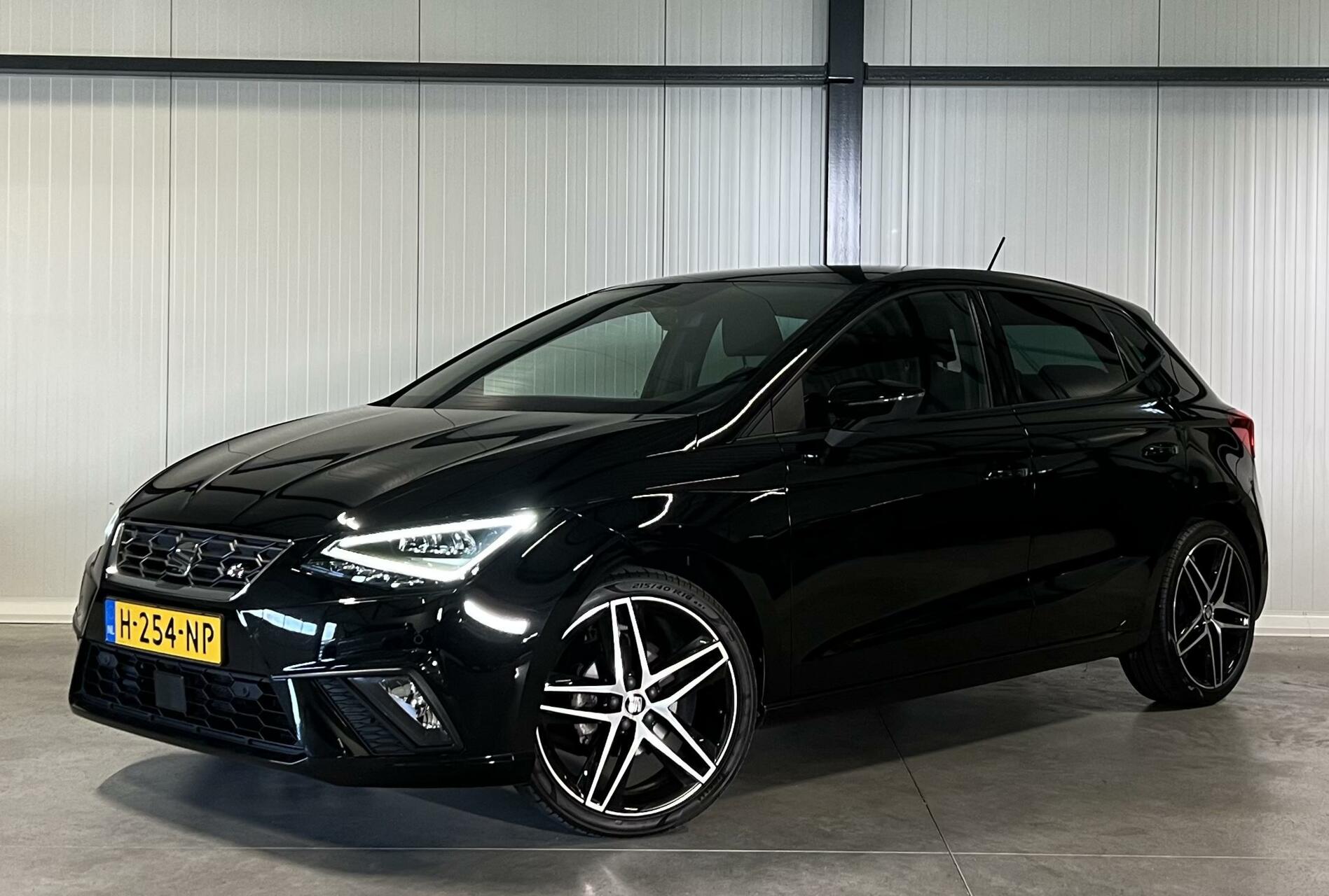 SEAT Ibiza 1.0 TSI FR Clima Camera Sfeer PDC LED Carplay NAP