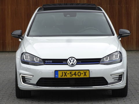 Volkswagen Golf TSI GTE 245PK / GTI R Perf. ed. / LED