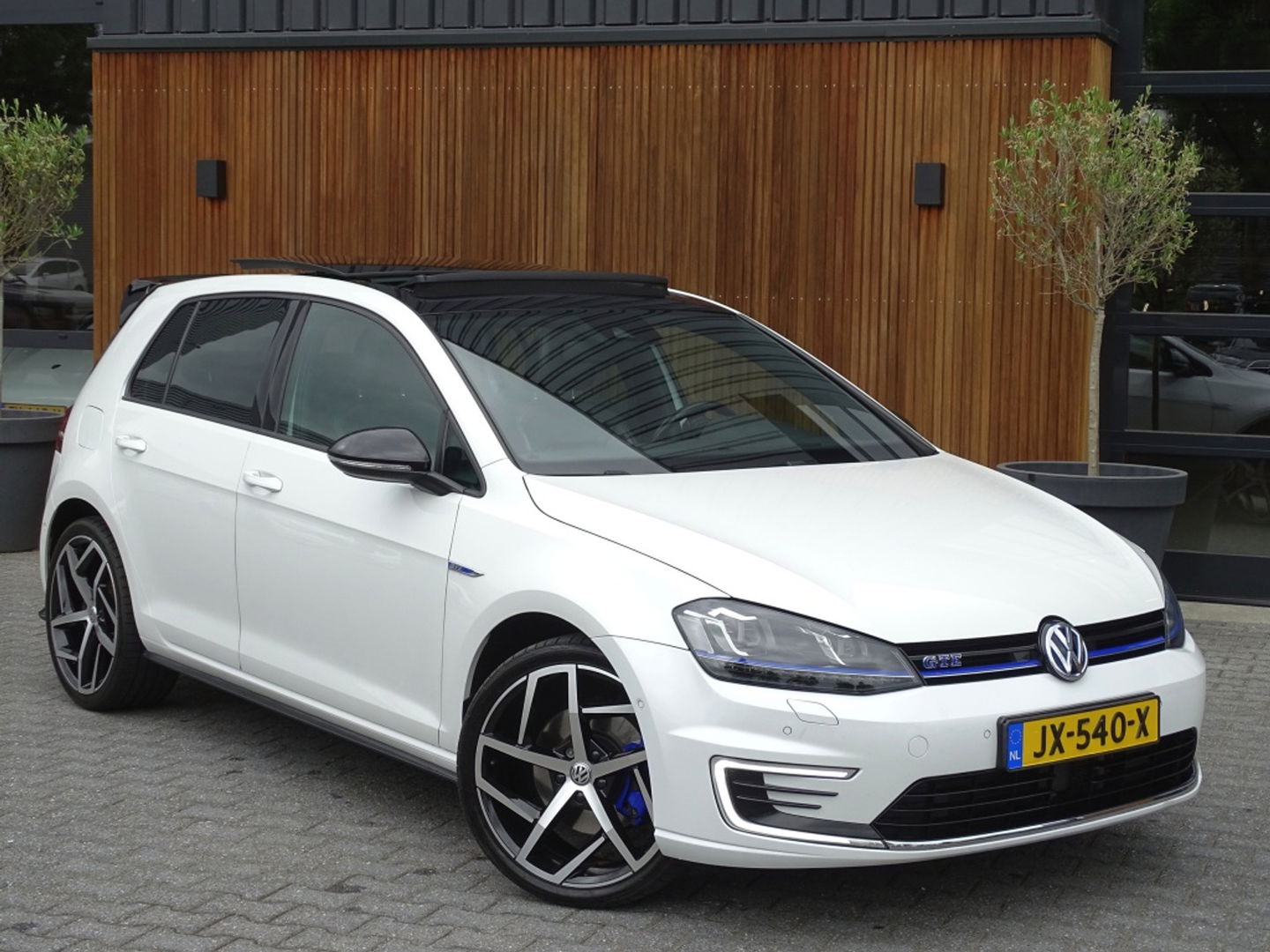 Volkswagen Golf TSI GTE 245PK / GTI R Perf. ed. / LED