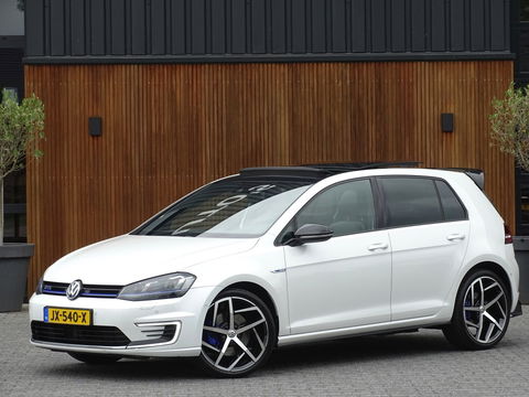 Volkswagen Golf TSI GTE 245PK / GTI R Perf. ed. / LED