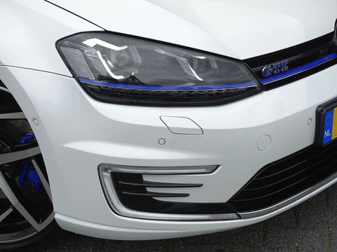 Volkswagen Golf TSI GTE 245PK / GTI R Perf. ed. / LED