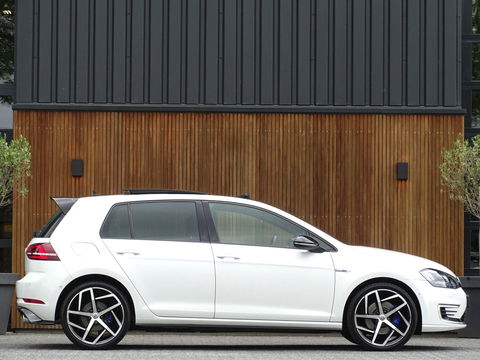 Volkswagen Golf TSI GTE 245PK / GTI R Perf. ed. / LED