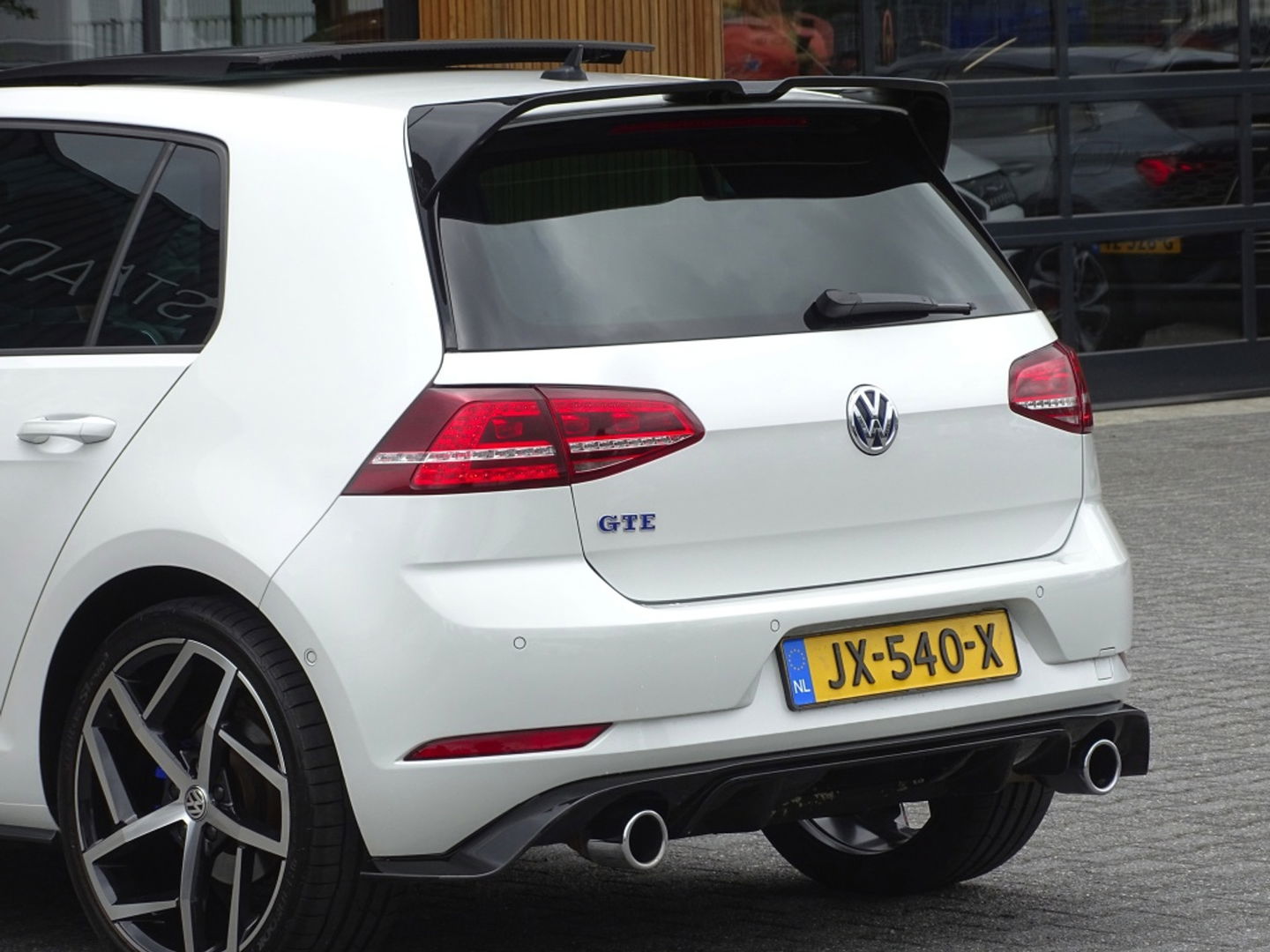 Volkswagen Golf TSI GTE 245PK / GTI R Perf. ed. / LED