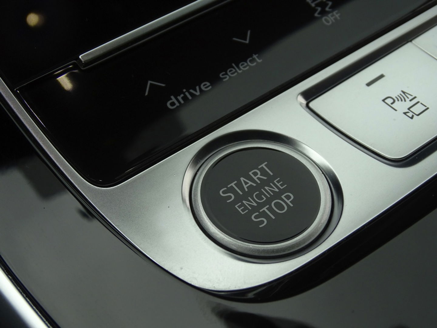 Audi Q7 60 TFSIe 450PK Quattro / Laser / RS Edit. / Softclose / 360° / 2