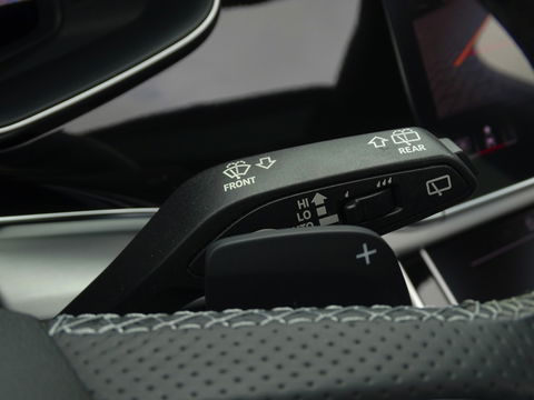 Audi Q7 60 TFSIe 450PK Quattro / Laser / RS Edit. / Softclose / 360° / 2
