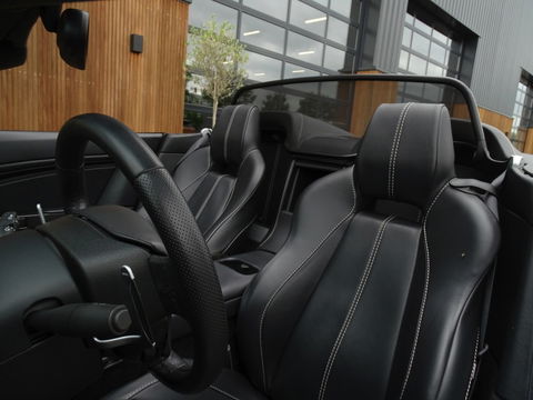 Aston Martin V8 Vantage Roadster 4.3 V8 385PK Sportshift / unieke concours staat / LED