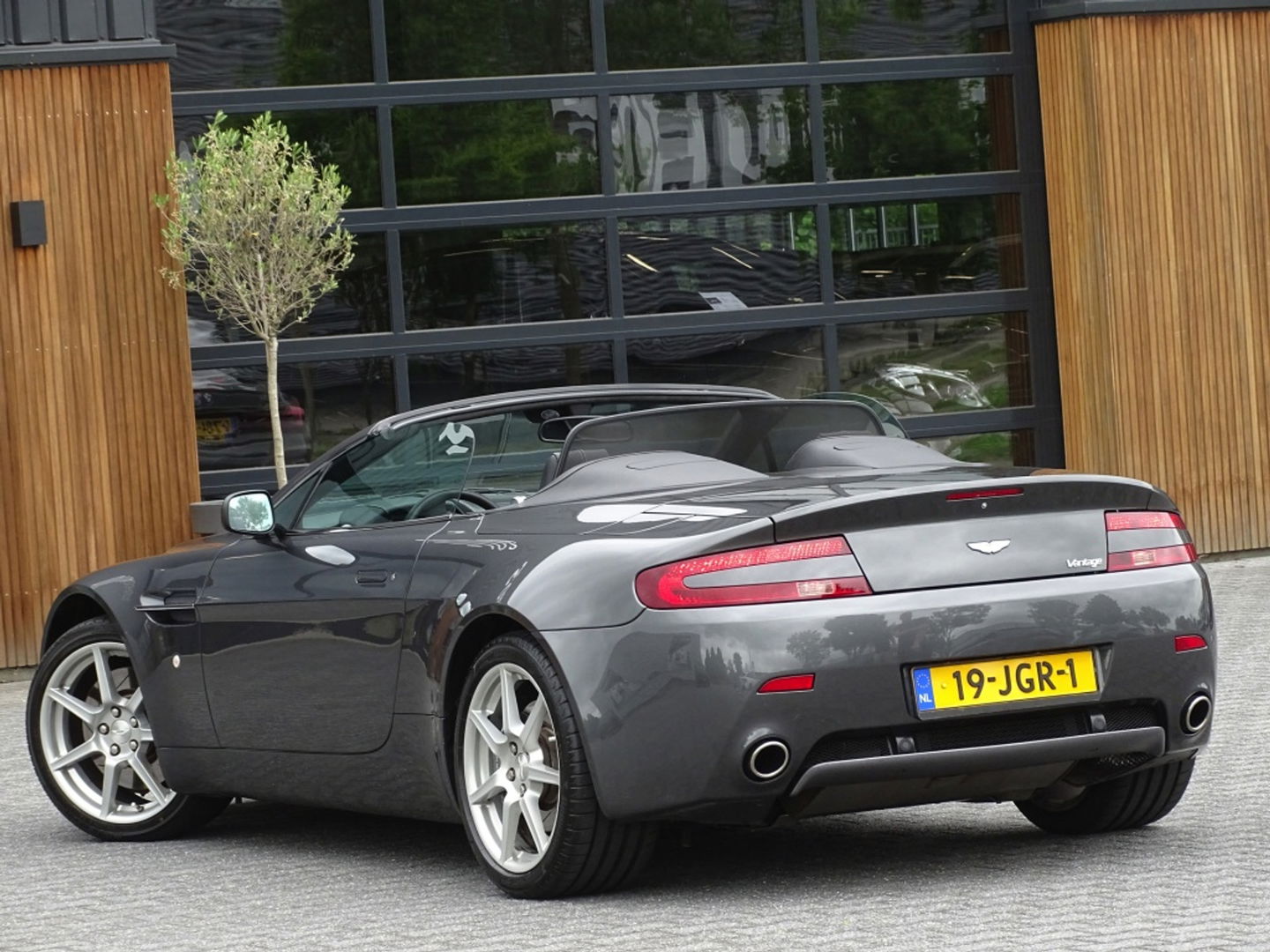 Aston Martin V8 Vantage Roadster 4.3 V8 385PK Sportshift / unieke concours staat / LED