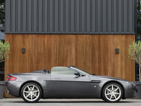Aston Martin V8 Vantage Roadster 4.3 V8 385PK Sportshift / unieke concours staat / LED