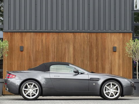 Aston Martin V8 Vantage Roadster 4.3 V8 385PK Sportshift / unieke concours staat / LED