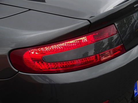 Aston Martin V8 Vantage Roadster 4.3 V8 385PK Sportshift / unieke concours staat / LED